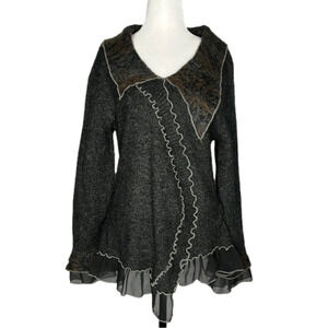 Super cute gray sweater with oversized collar and ruflled hem and cuff